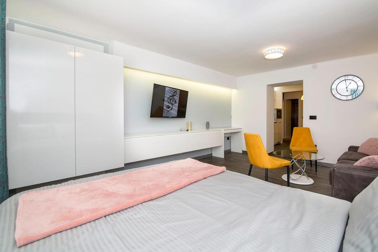 City Center Apartment เบลเกรด ภายนอก รูปภาพ